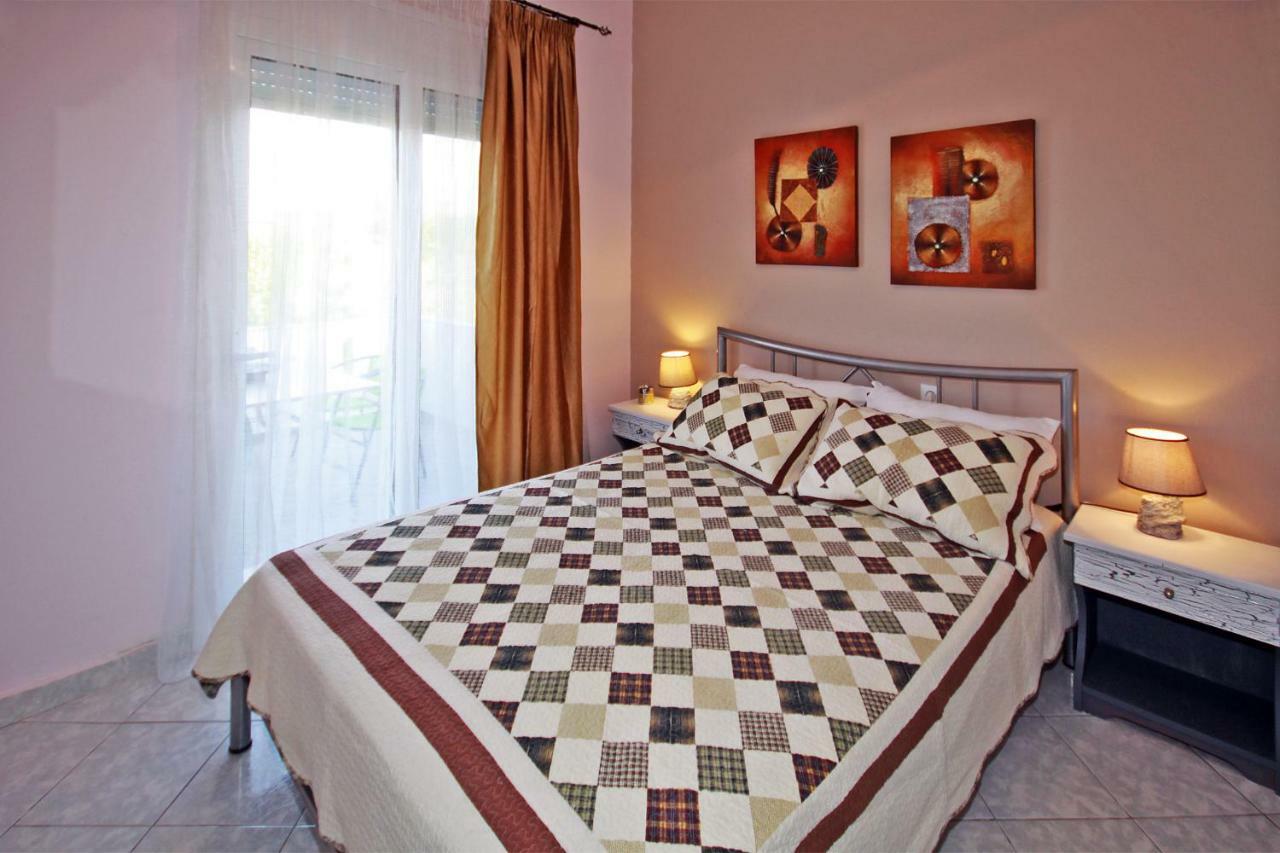 Zephyros Family Apartments 1 Όρμος Παναγιάς Εξωτερικό φωτογραφία